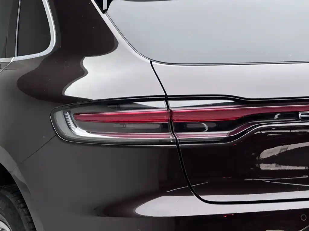 Porsche Macan 2019 — фото 10