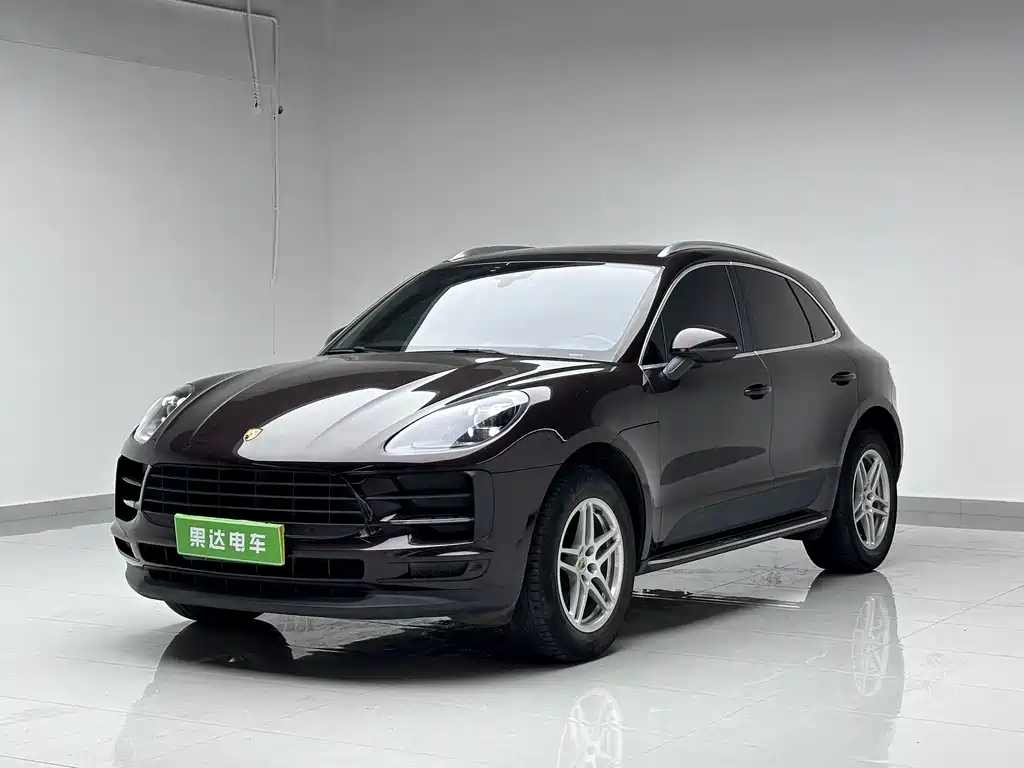 Porsche Macan 2019 — фото 1