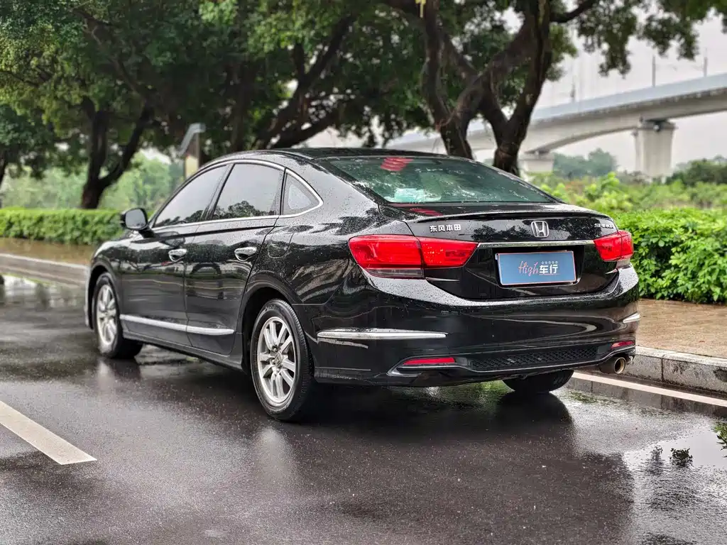 Honda Spirior 2018 — фото 5
