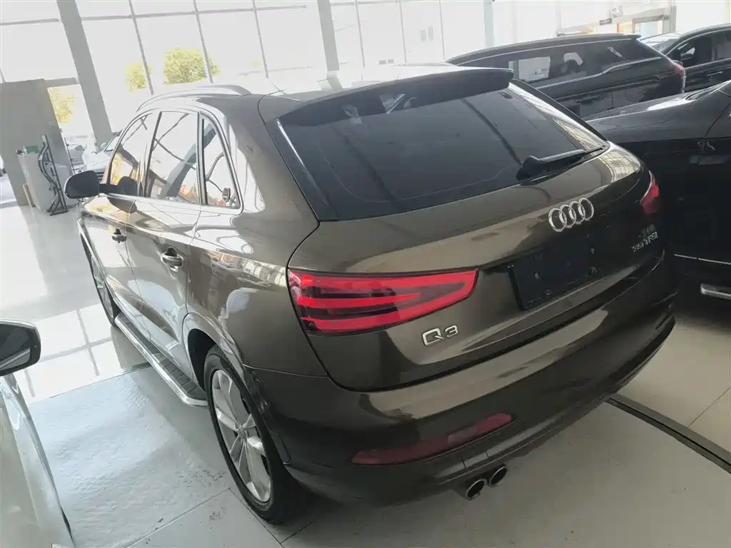 Audi Q3 2017 — фото 5