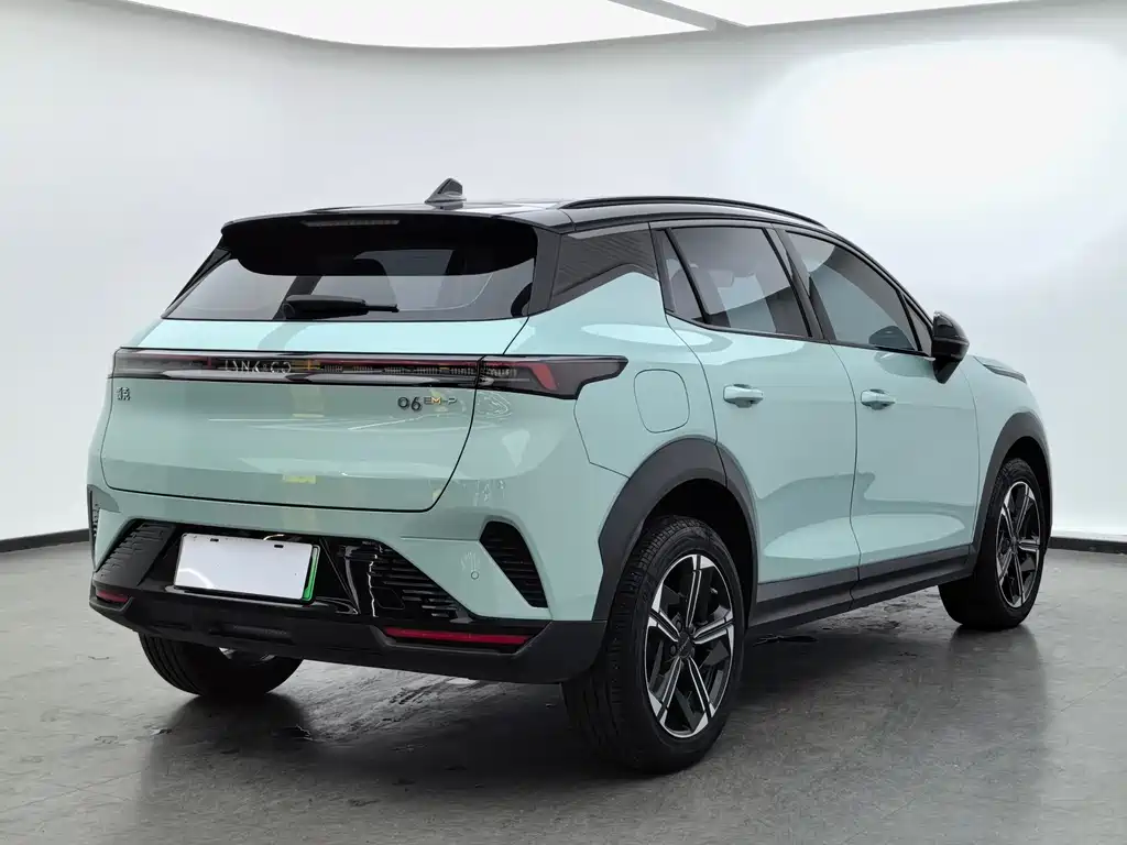 Lynk & Co 06 EM-P 2024 — фото 4