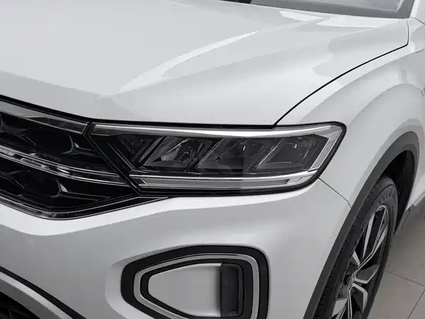 Volkswagen T-Roc 2025