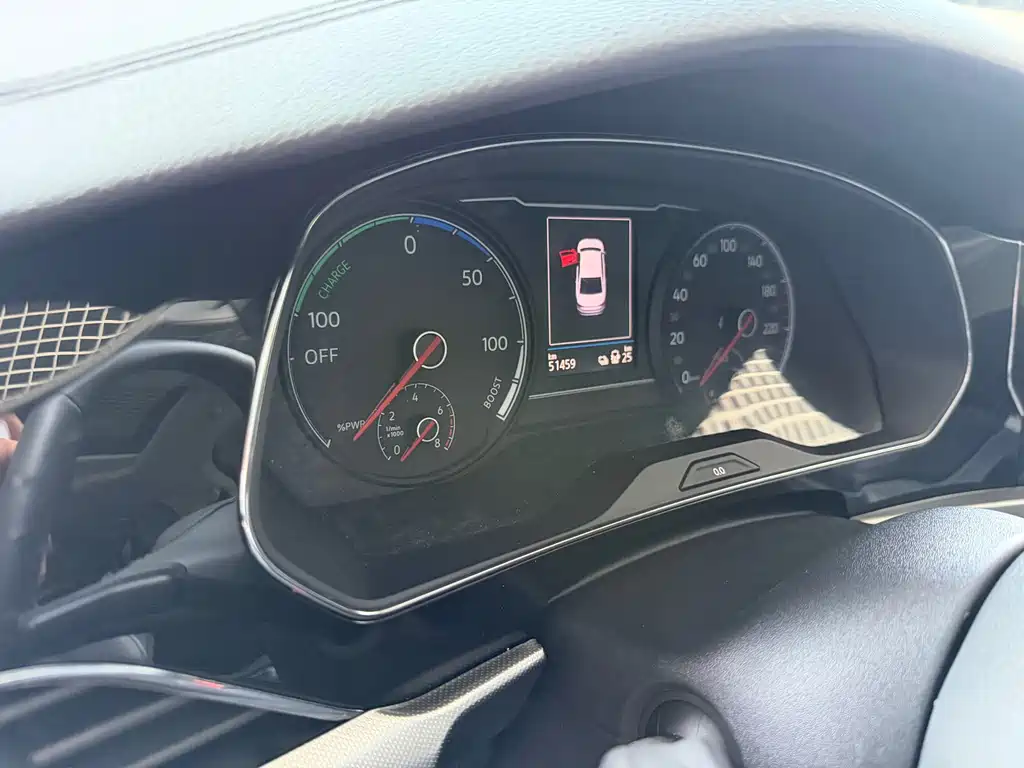 Volkswagen Passat PHEV 2022