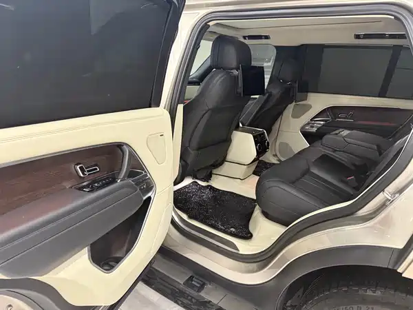 Land Rover Range Rover 2023