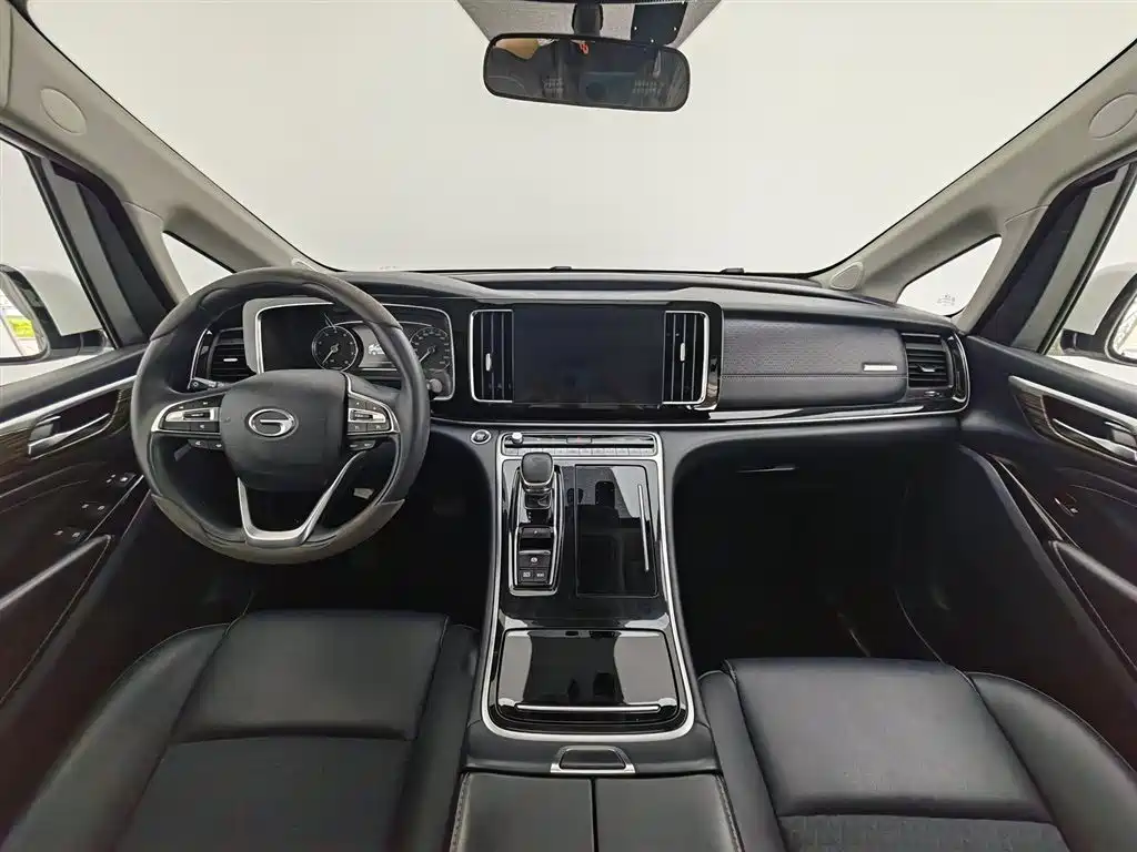 GAC Motor Trumpchi M8 2023 — фото 5