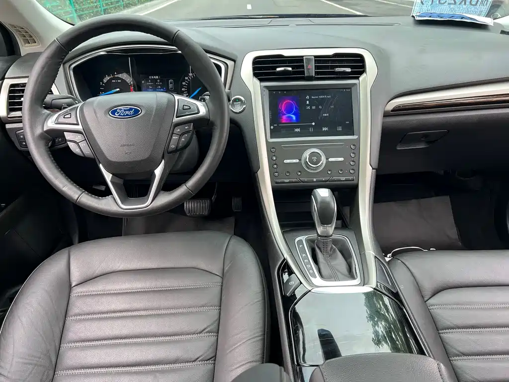 Ford Mondeo 2015 — фото 10