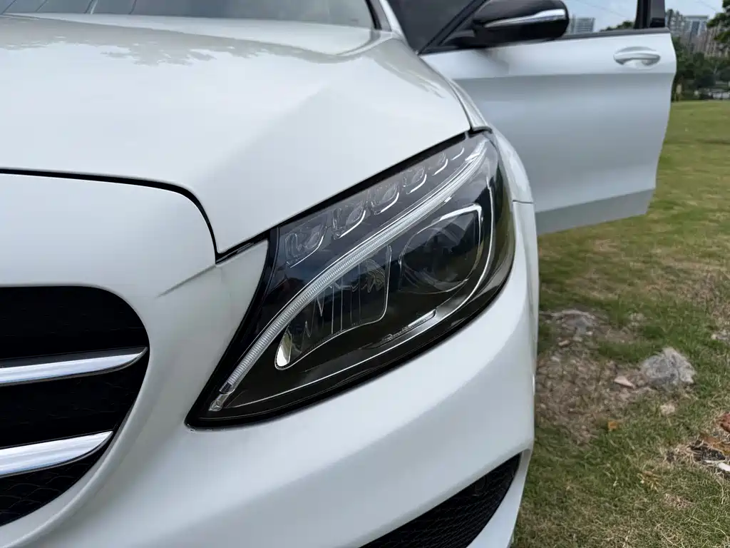 Mercedes-Benz C-Class 2018 — фото 15