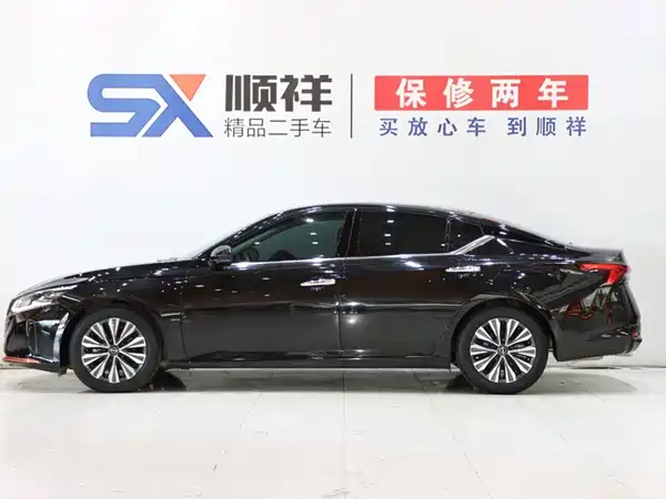 Nissan Teana 2024