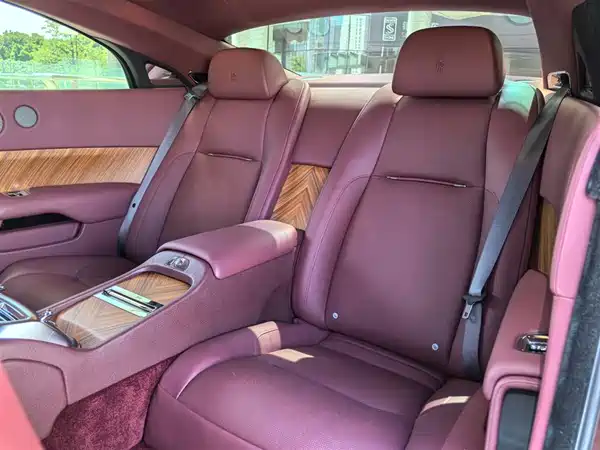 Rolls-Royce Phantom 2016