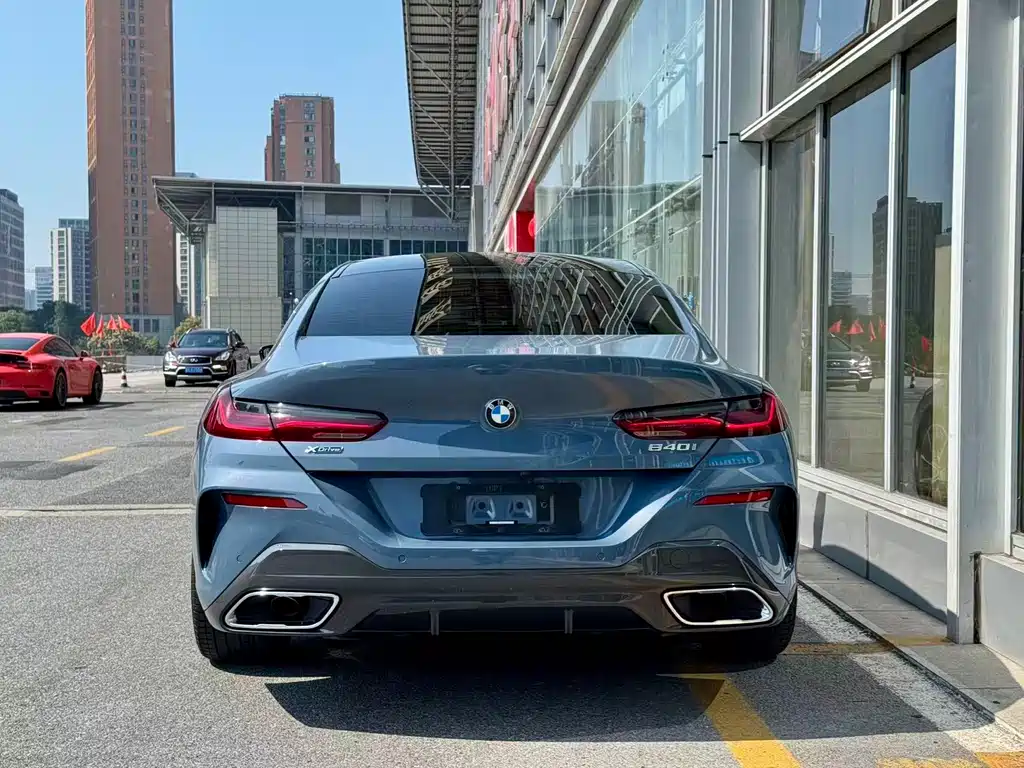 BMW 8 Series 2022 — фото 13