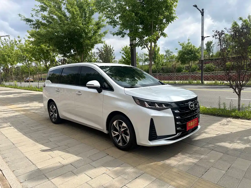 GAC Motor Trumpchi M6 2022 — фото 3