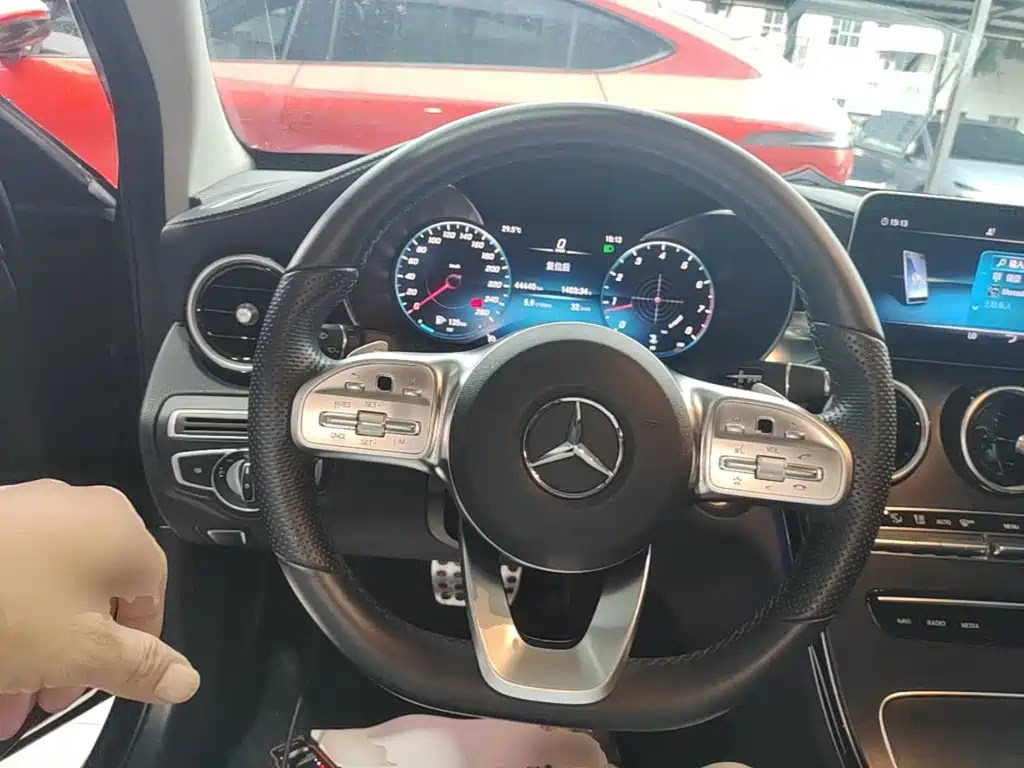 Mercedes-Benz C-Class 2020 — фото 11