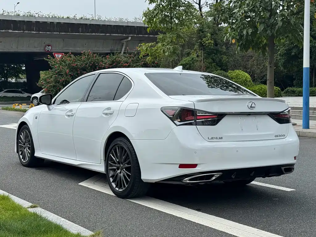 Lexus GS 2017 — фото 4