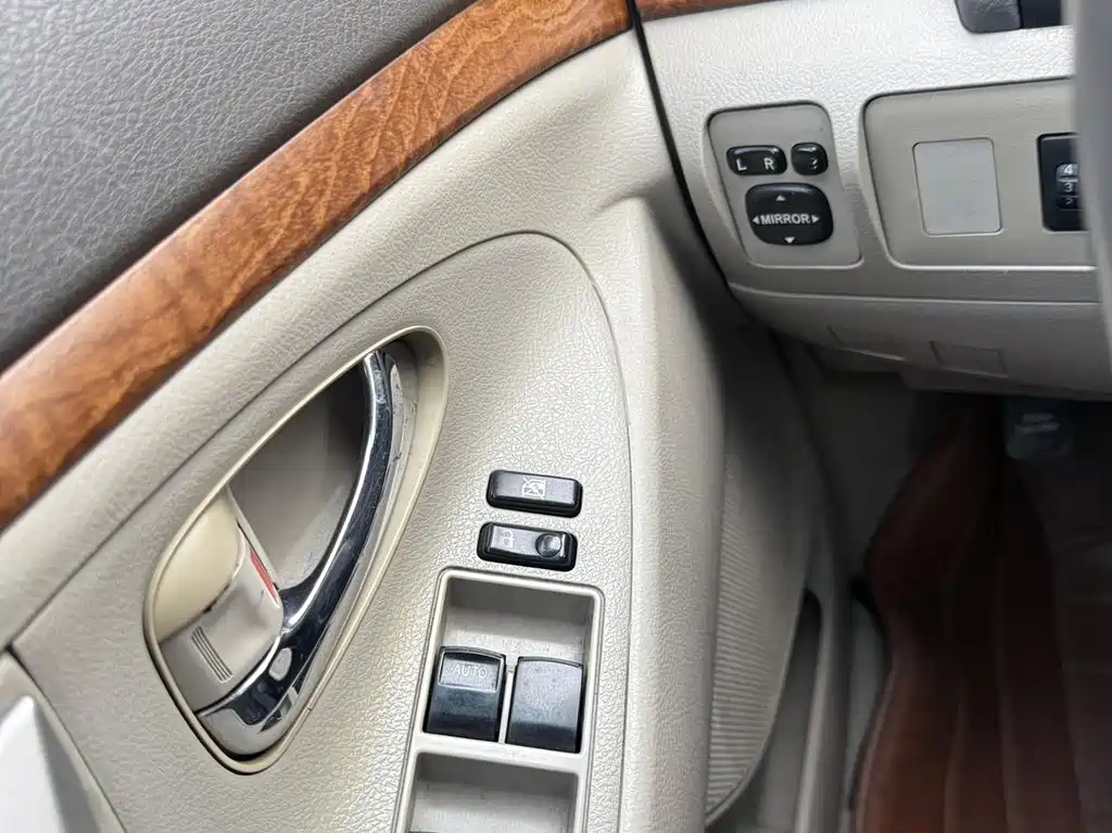 Toyota Camry 2009 — фото 19