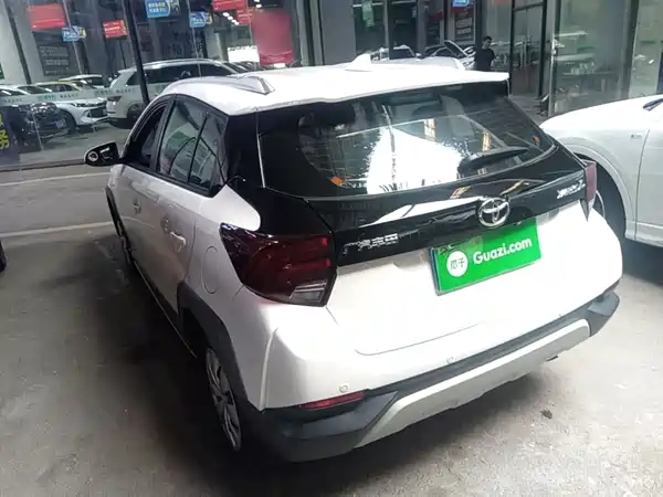 Toyota Yaris L 2020