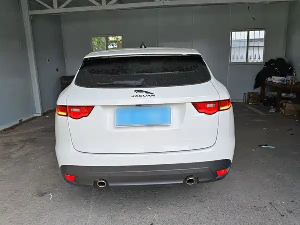 Jaguar F-PACE 2020