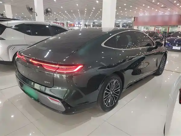 Geely Galaxy Starshine 8 2025