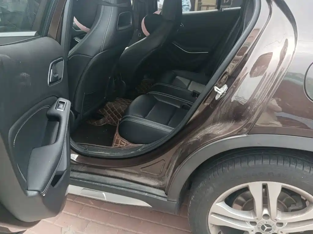Mercedes-Benz GLA 2015 — фото 14