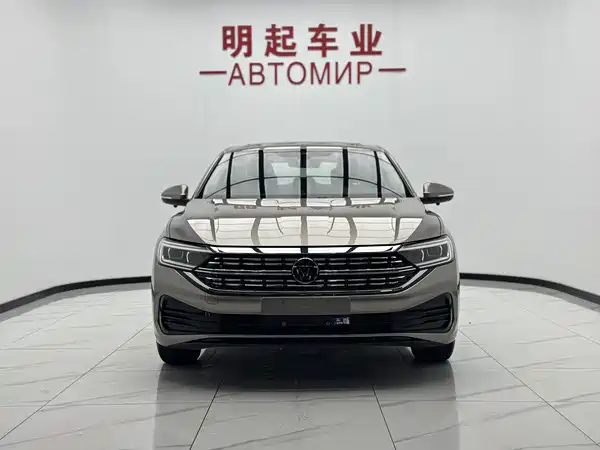 Volkswagen Sagitar 2022