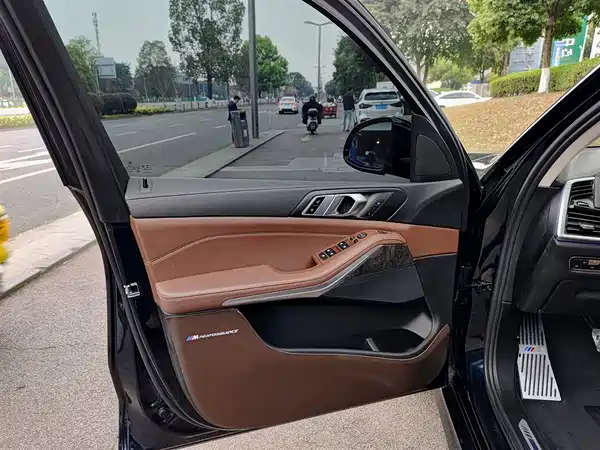 BMW X5 2022
