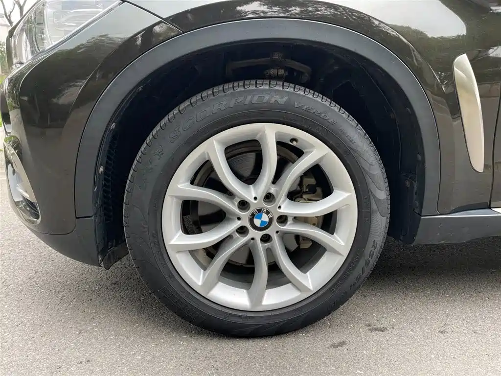 BMW X6 2018 — фото 9