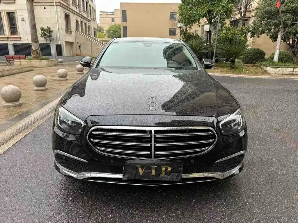 Mercedes-Benz E-Class 2023 — фото 2