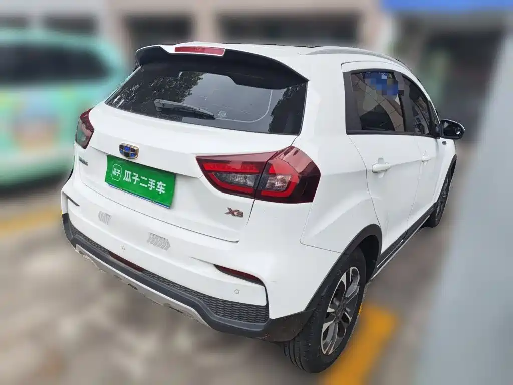 Geely Vision X3 2020 — фото 5