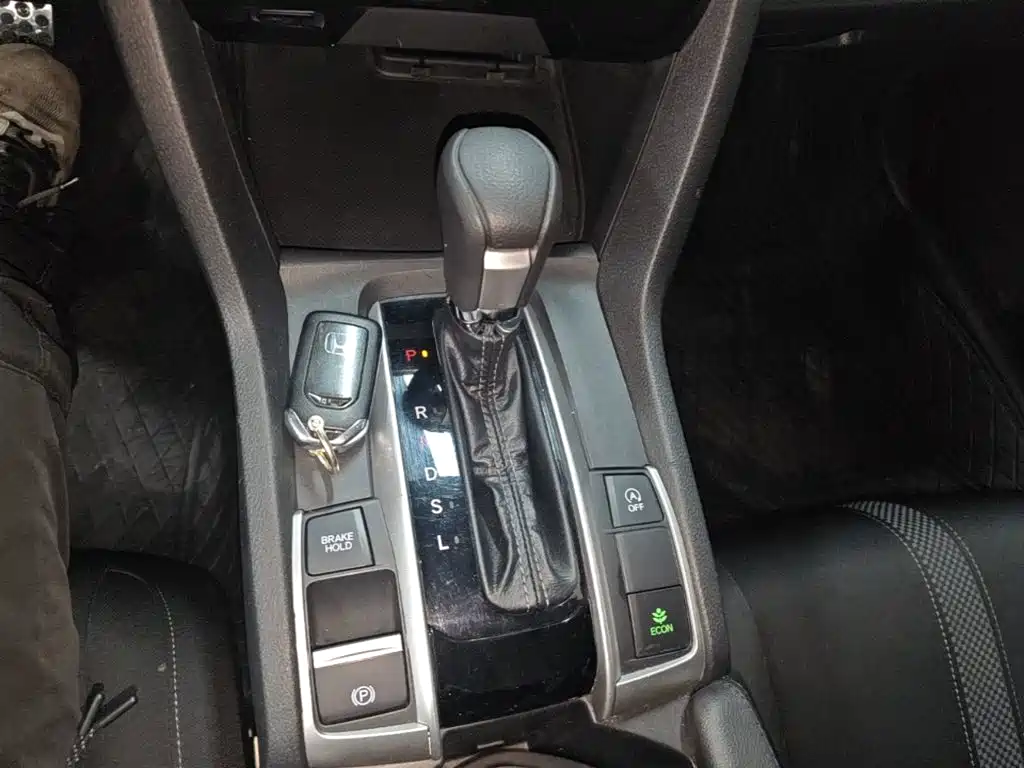 Honda Civic 2020 — фото 14