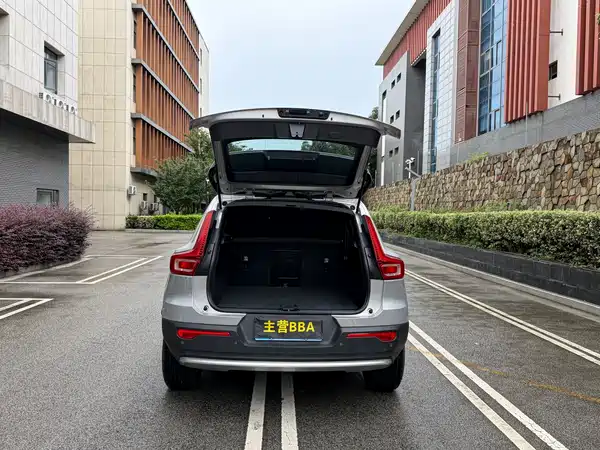 Volvo XC40 2022
