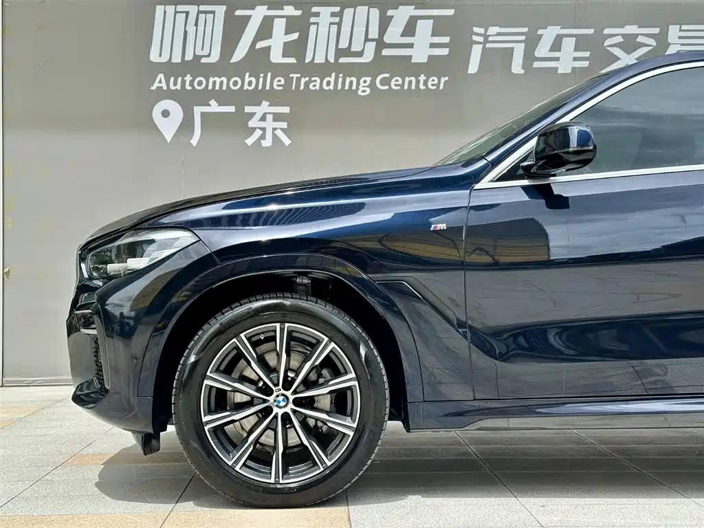 BMW X6 2023 — фото 24