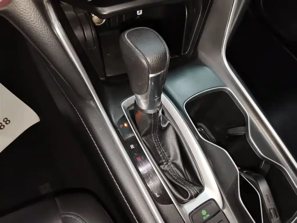 Honda Accord 2020 — фото 14