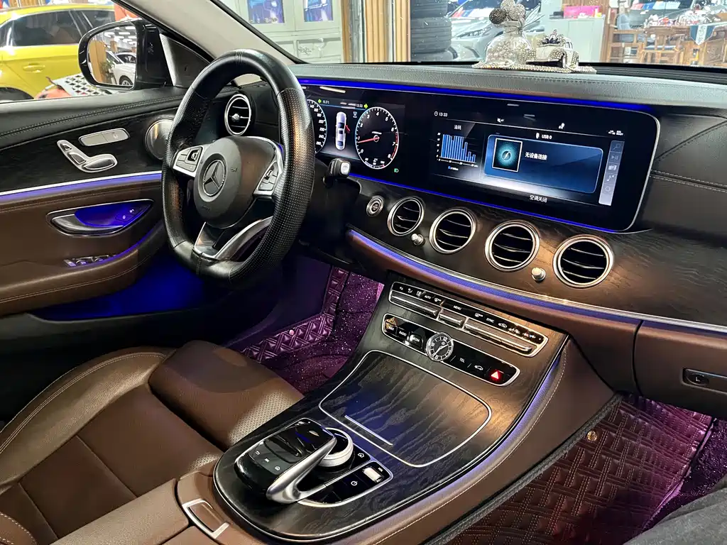 Mercedes-Benz E-Class 2018 — фото 15