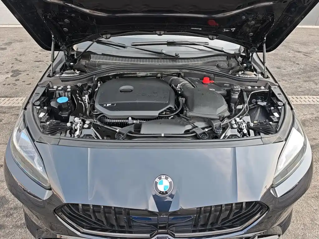 BMW 2 Series 2025 — фото 12
