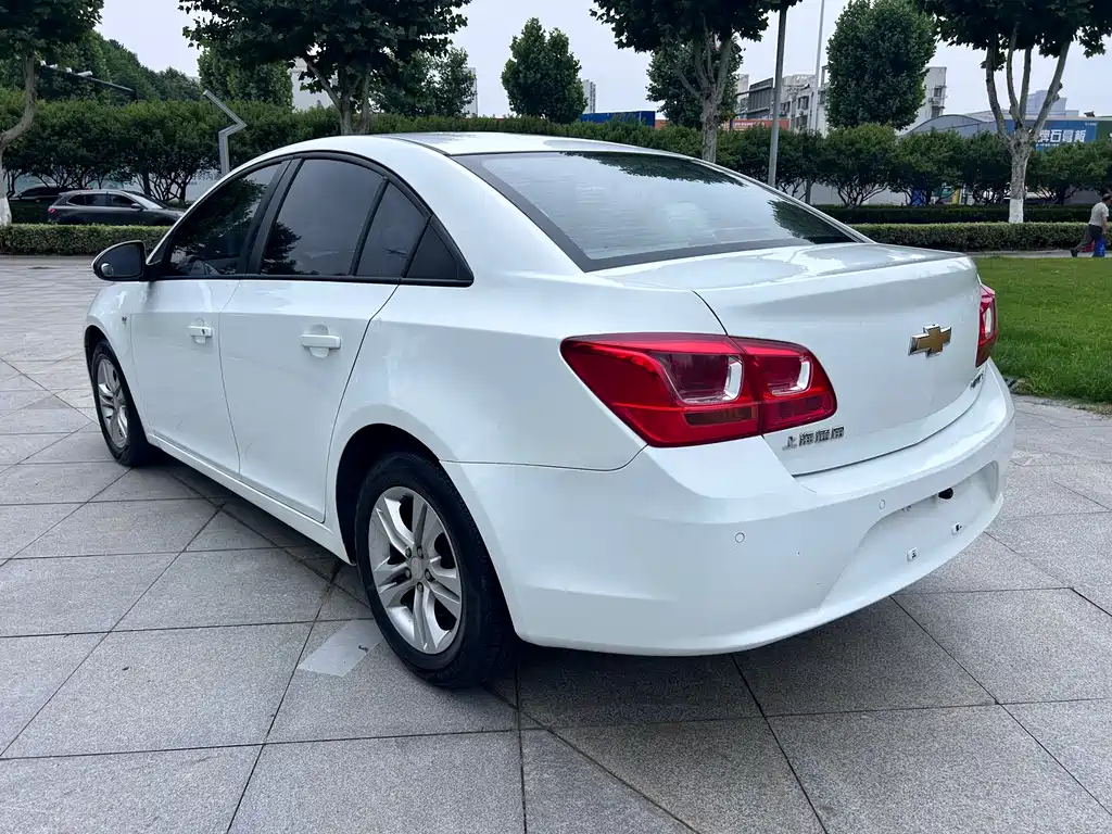 Chevrolet Cruze 2015 — фото 2