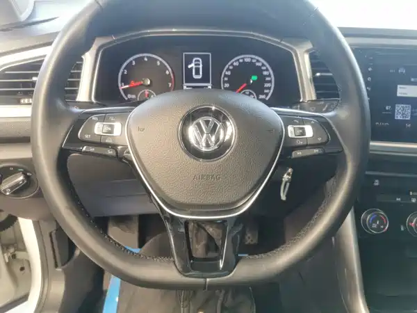Volkswagen T-Roc 2019