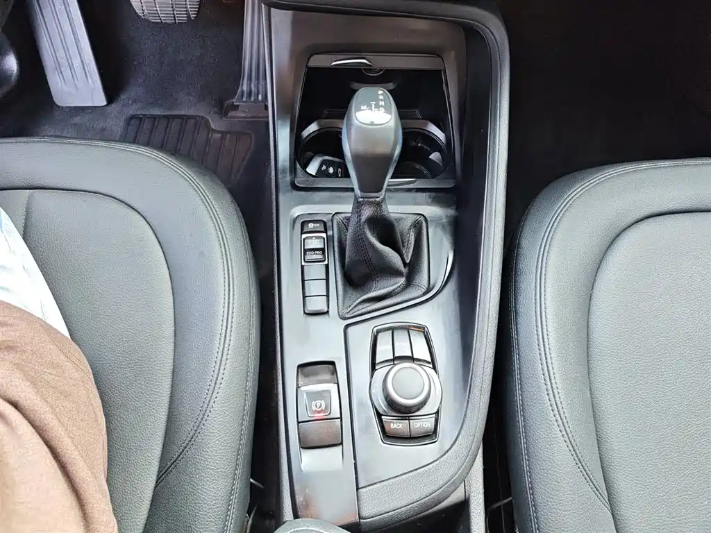 BMW X1 2018 — фото 16