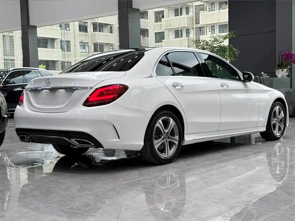 Mercedes-Benz C-Class 2018 — фото 8