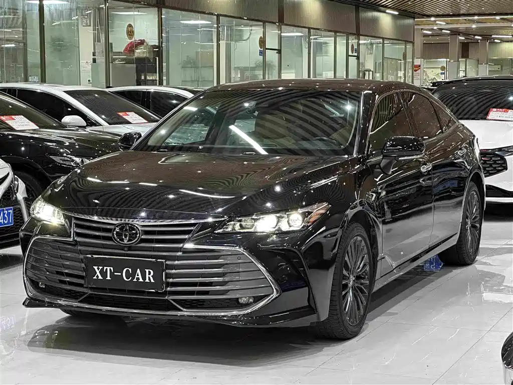 Toyota Avalon 2019 — фото 1