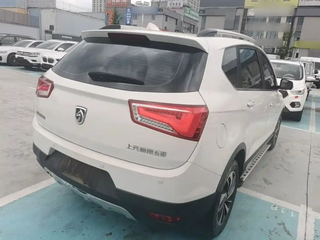 Baojun 560 2015