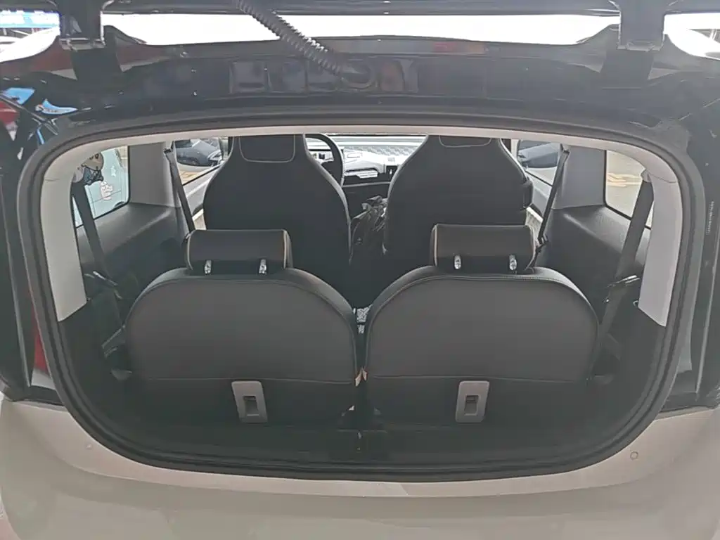 Baojun Kiwi EV 2021 — фото 19