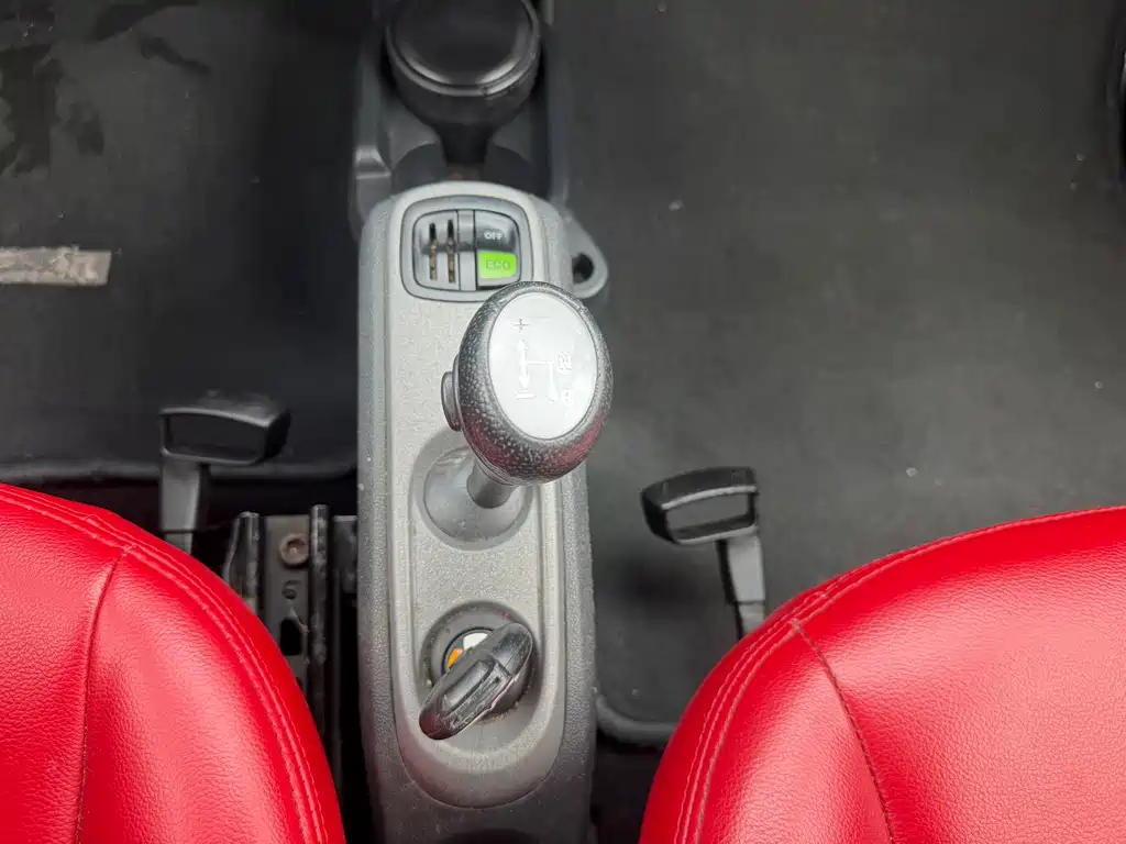 smart Fortwo 2014 — фото 12