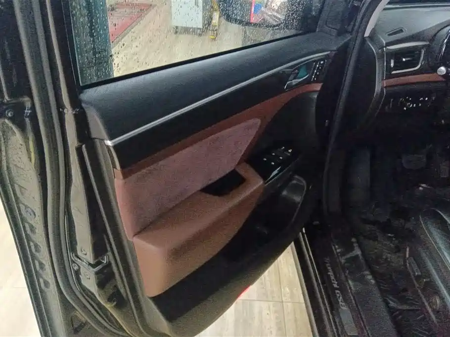 GAC Motor Trumpchi GS8 2017