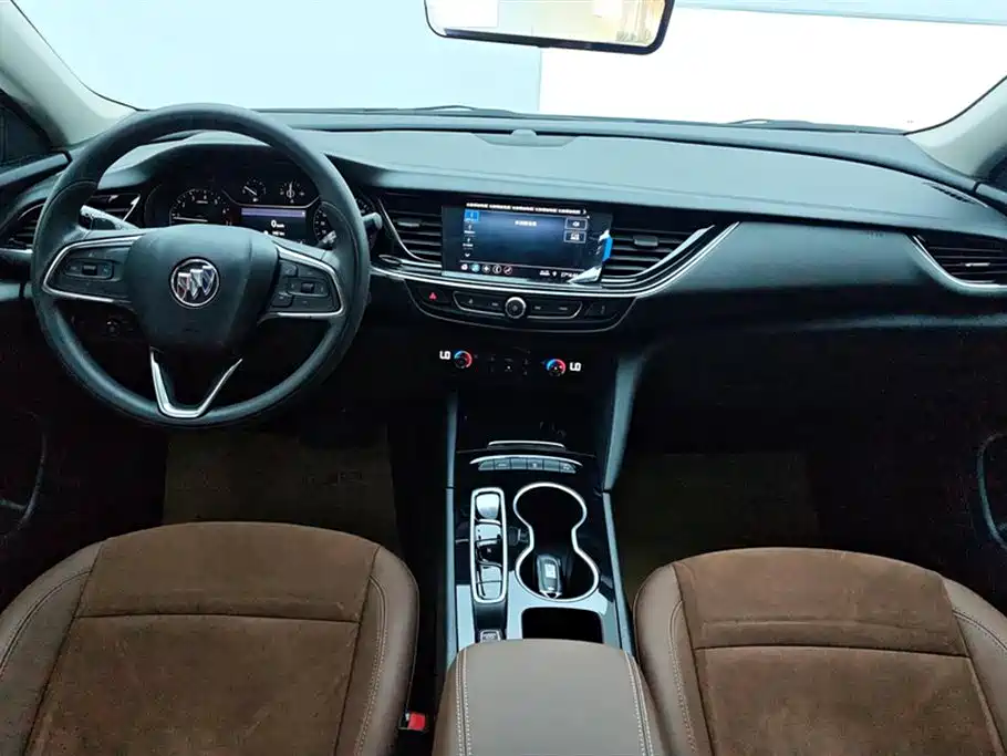 Buick Regal 2022 — фото 12