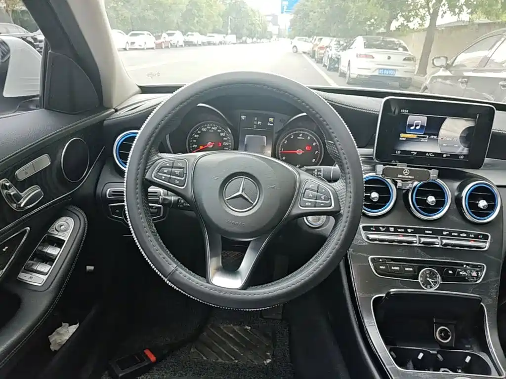 Mercedes-Benz C-Class 2017 — фото 11