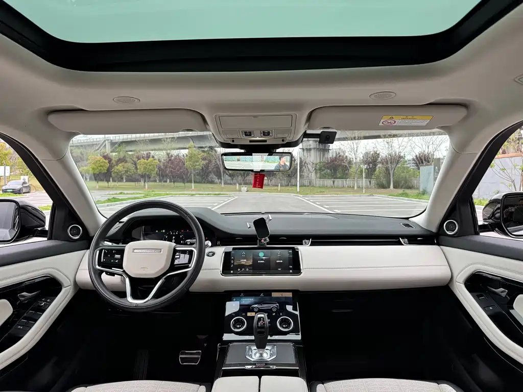 Land Rover Evoque 2022 — фото 9