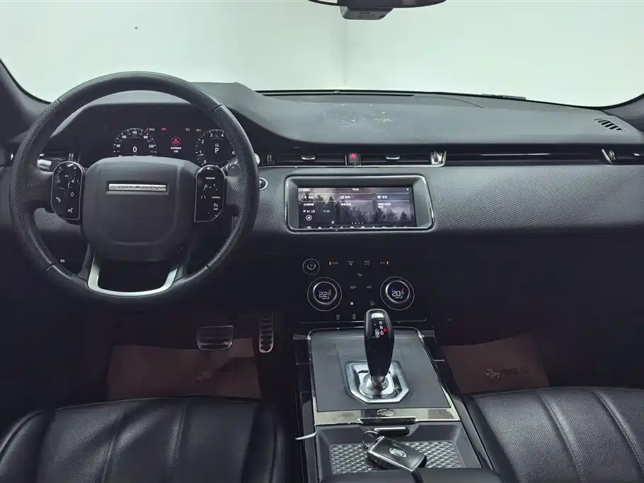 Land Rover Evoque 2021 — фото 12