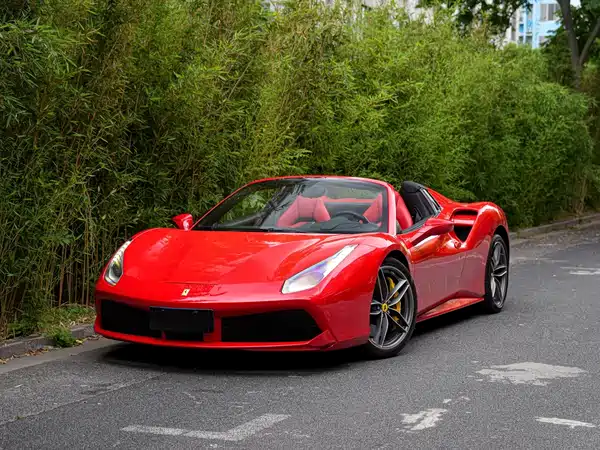 Ferrari 488 2019
