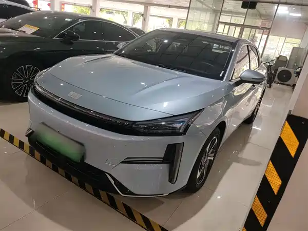 Geely Galaxy L6 2025