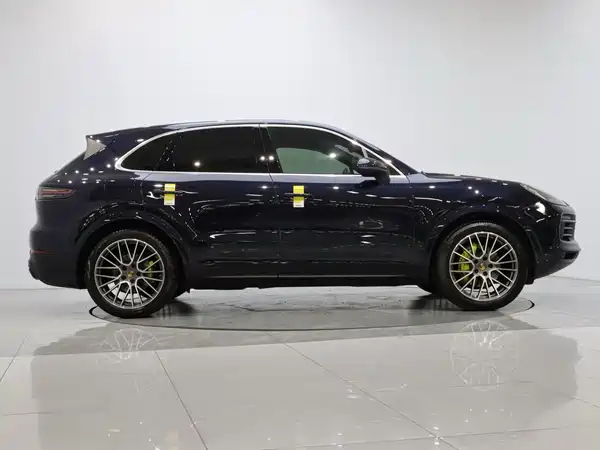 Porsche Cayenne New Energy 2021