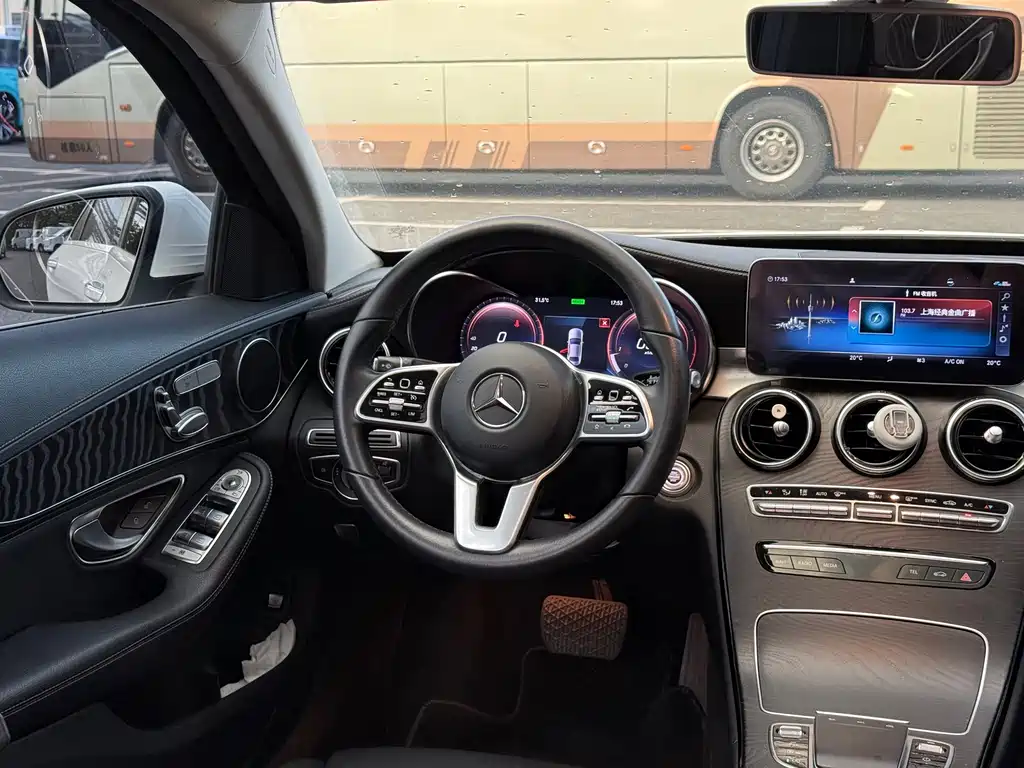 Mercedes-Benz C-Class 2019 — фото 10